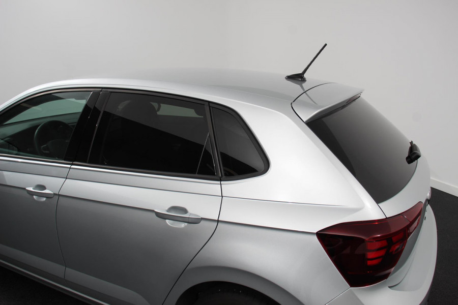 Volkswagen Polo 1.0 TSI Life Navigatie Climate Control Adaptive Cruise Control Lane/Side Assist Camera Licht + Zichtpakket Stoelverwarming Apple Carplay /Android Auto