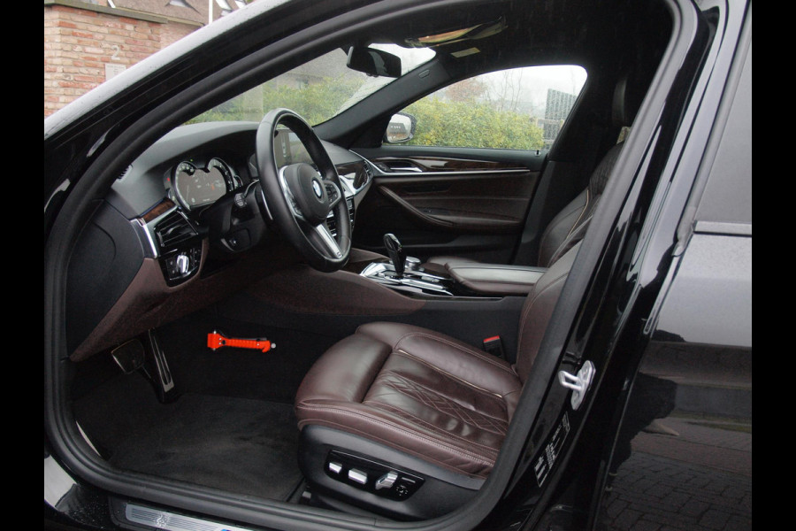 BMW 5 Serie 530i High Executive | M-Pakket | Camera | Sfeerverlichting | Automaat | NL-Auto |