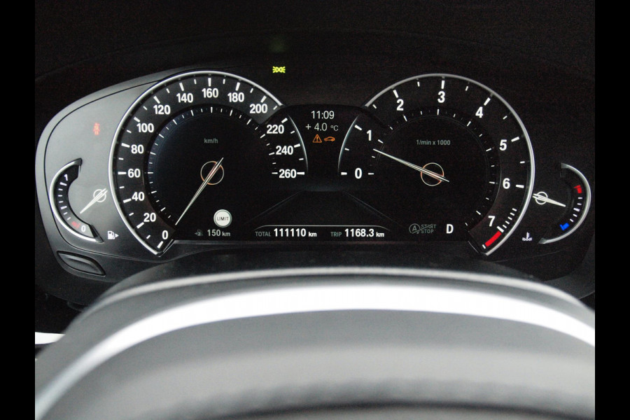 BMW 5 Serie 530i High Executive | M-Pakket | Camera | Sfeerverlichting | Automaat | NL-Auto |