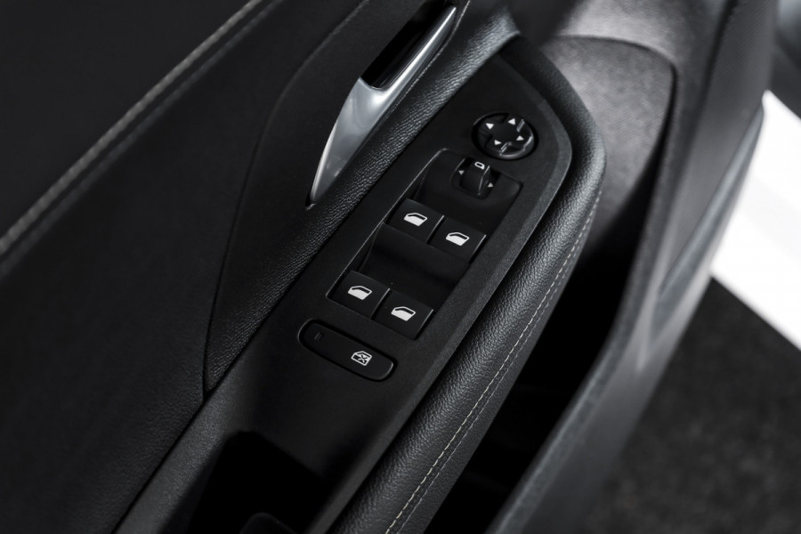 Opel Mokka 1.2 Turbo Hybrid 145 PK GS - Automaat | Dig. Cockpit | Cruise | PDC | Camera | App. Connect | ECC | DAB | LM 17" | 8579