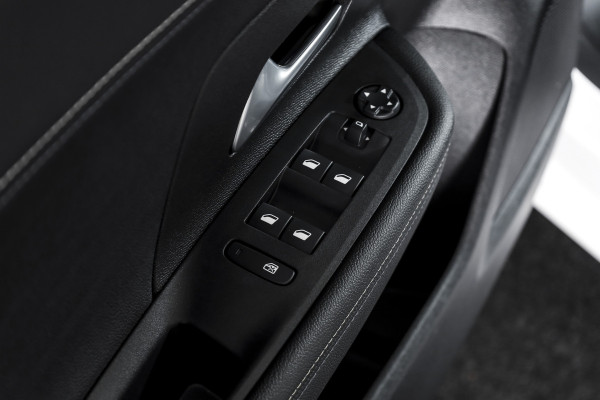 Opel Mokka 1.2 Turbo Hybrid 145 PK GS - Automaat | Dig. Cockpit | Cruise | PDC | Camera | App. Connect | ECC | DAB | LM 17" | 8579