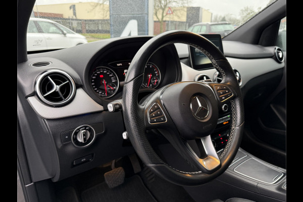 Mercedes-Benz B-Klasse BWJ 2018 | 200 Ambition 157PK AUTOMAAT | TREKHAAK | LEER | 2X PANO DAK | PDC 2X | NAVI | CLIMA | STOELVERW | CRUISE