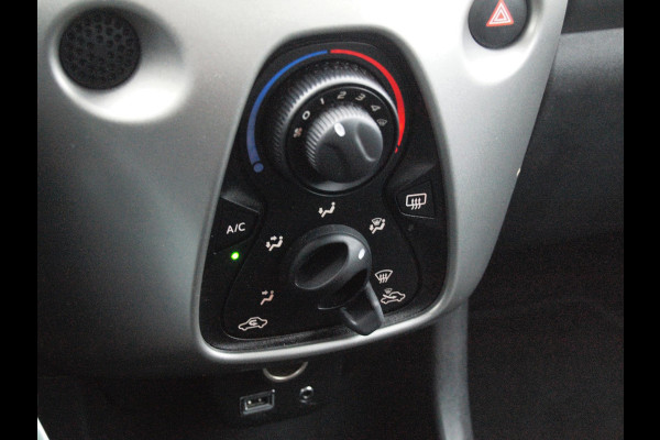 Peugeot 108 1.0 e-VTi Active | Airco | Bluetooth | 5-deurs | NL-Auto |