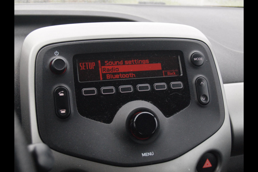 Peugeot 108 1.0 e-VTi Active | Airco | Bluetooth | 5-deurs | NL-Auto |