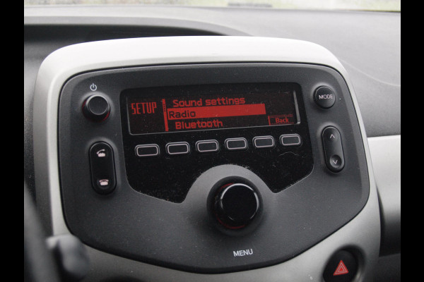 Peugeot 108 1.0 e-VTi Active | Airco | Bluetooth | 5-deurs | NL-Auto |