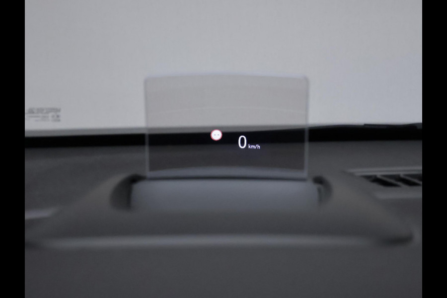 Opel Crossland 1.2 Turbo Level 4 Sport (APPLE CARPLAY,NAVI,CAMERA,PDC,STOEL/STUURVERWARMING,CLIMATE,CRUISE,SPORTSTOELEN,LM VELGEN)