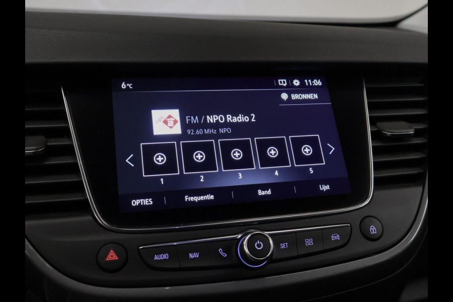 Opel Crossland 1.2 Turbo Level 4 Sport (APPLE CARPLAY,NAVI,CAMERA,PDC,STOEL/STUURVERWARMING,CLIMATE,CRUISE,SPORTSTOELEN,LM VELGEN)