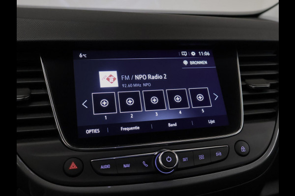 Opel Crossland 1.2 Turbo Level 4 Sport (APPLE CARPLAY,NAVI,CAMERA,PDC,STOEL/STUURVERWARMING,CLIMATE,CRUISE,SPORTSTOELEN,LM VELGEN)