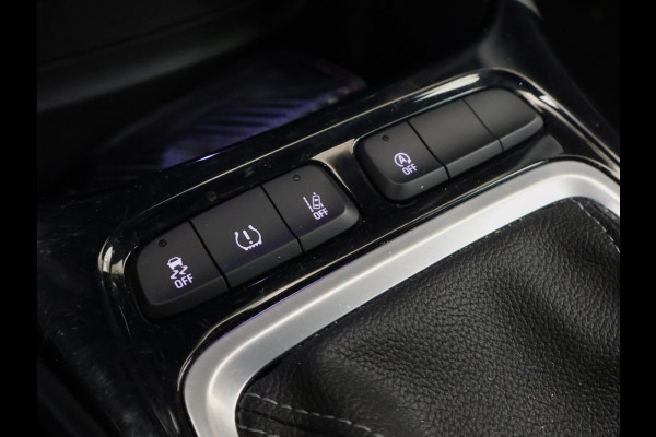 Opel Crossland 1.2 Turbo Level 4 Sport (APPLE CARPLAY,NAVI,CAMERA,PDC,STOEL/STUURVERWARMING,CLIMATE,CRUISE,SPORTSTOELEN,LM VELGEN)