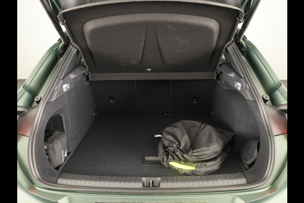 CUPRA Terramar 1.5 TSI e-Hybrid VZ Tribe Edition 272PK | Matte Lak | 20 Inch | Trekhaak | Matrix Koplampen | Panoramadak | 20 Inch | 360 Camera |