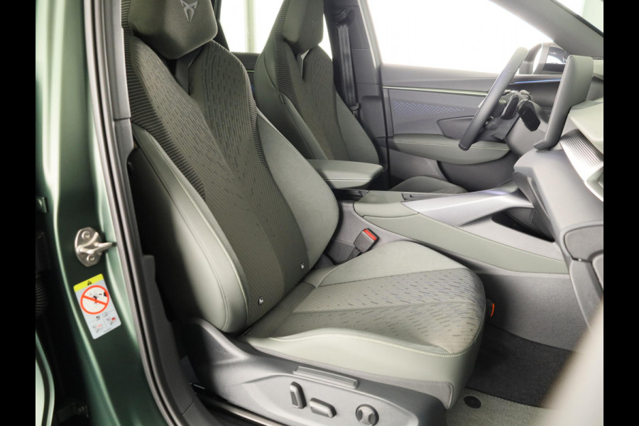 CUPRA Terramar 1.5 TSI e-Hybrid VZ Tribe Edition 272PK | Matte Lak | 20 Inch | Trekhaak | Matrix Koplampen | Panoramadak | 20 Inch | 360 Camera |