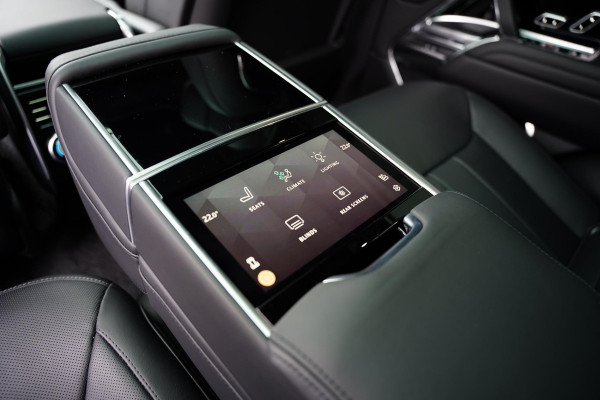 Land Rover Range Rover P530 V 8 Autobiography / MY 2026 / Executive Class Rear Seats