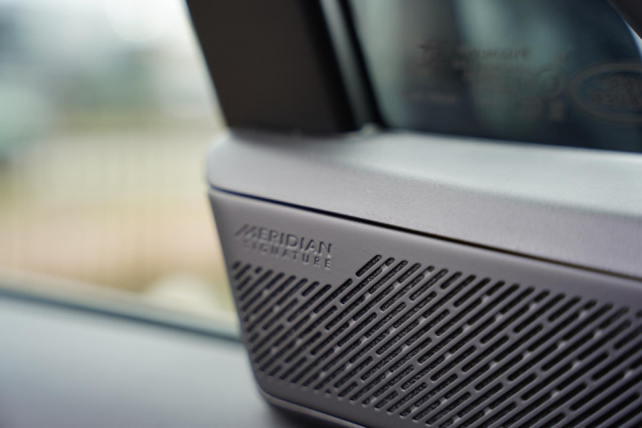 Land Rover Range Rover P530 V 8 Autobiography / MY 2026 / Executive Class Rear Seats