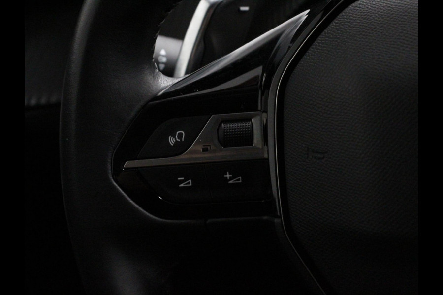 Peugeot 2008 1.2 PureTech 130pk Automaat Active Pack | Trekhaak | Climate Control | Navigatie | Cruise Control |Full LED | PDC Achter