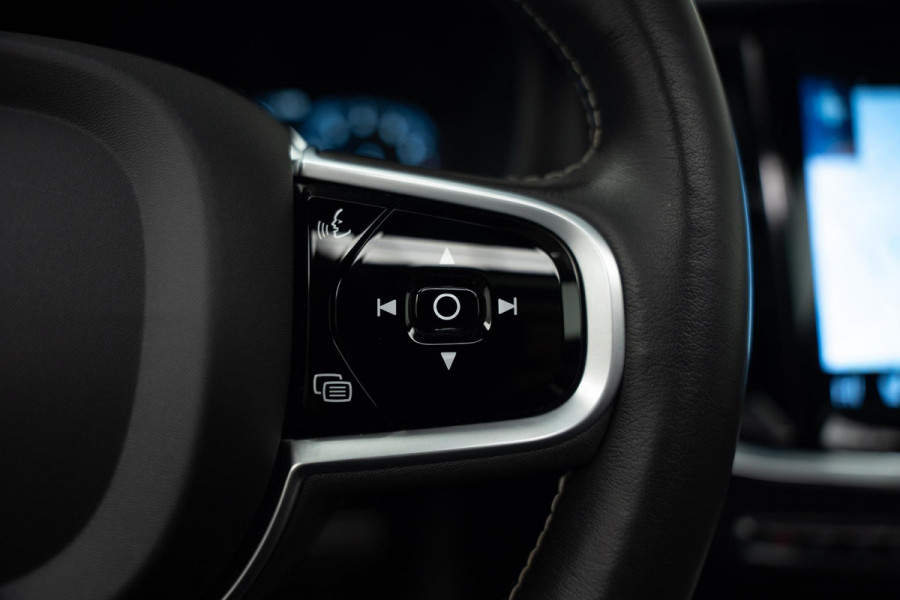 Volvo S60 2.0 B4 R-Design |Pano|H&K|Heico Tuning|Dodehoek|Stuur/Stoelverwarming|