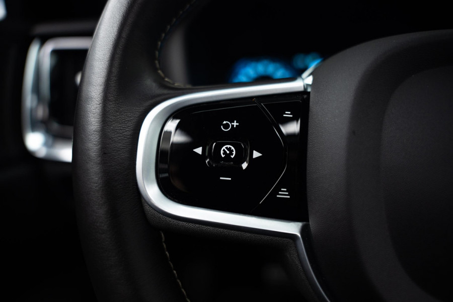 Volvo S60 2.0 B4 R-Design |Pano|H&K|Heico Tuning|Dodehoek|Stuur/Stoelverwarming|