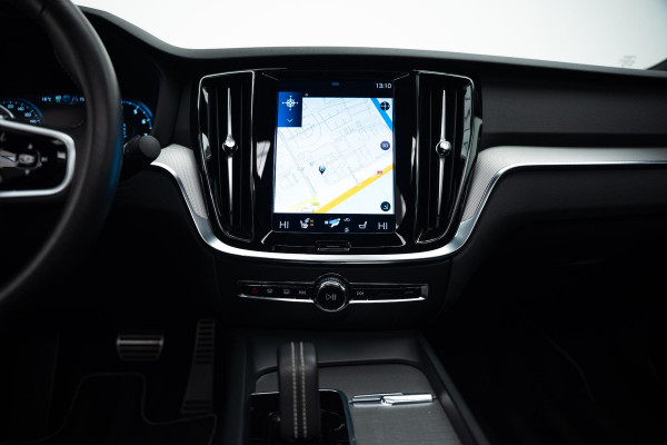 Volvo S60 2.0 B4 R-Design |Pano|H&K|Heico Tuning|Dodehoek|Stuur/Stoelverwarming|