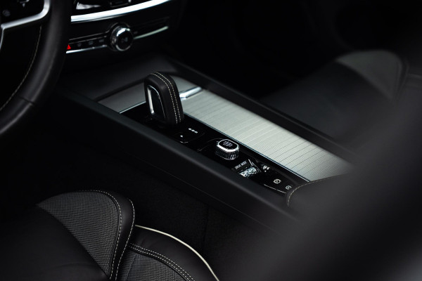 Volvo S60 2.0 B4 R-Design |Pano|H&K|Heico Tuning|Dodehoek|Stuur/Stoelverwarming|