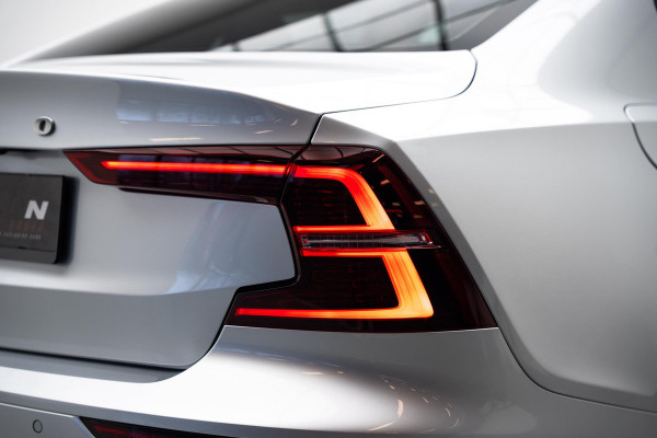 Volvo S60 2.0 B4 R-Design |Pano|H&K|Heico Tuning|Dodehoek|Stuur/Stoelverwarming|