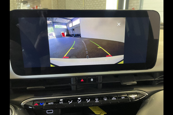 Fiat 500E Comfort Style 3+1 42 kWh 244km actieradius Navigatie Apple Carplay/Android Auto Camera Parkeersensoren Blind Spot Assist Stoelverwarming Lichtmetalen velgen Ledverlichting Climate Control