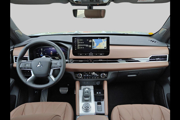 Mitsubishi Outlander 2.4 PHEV Instyle+ Tot € 6.5000,- VOORDEEL!