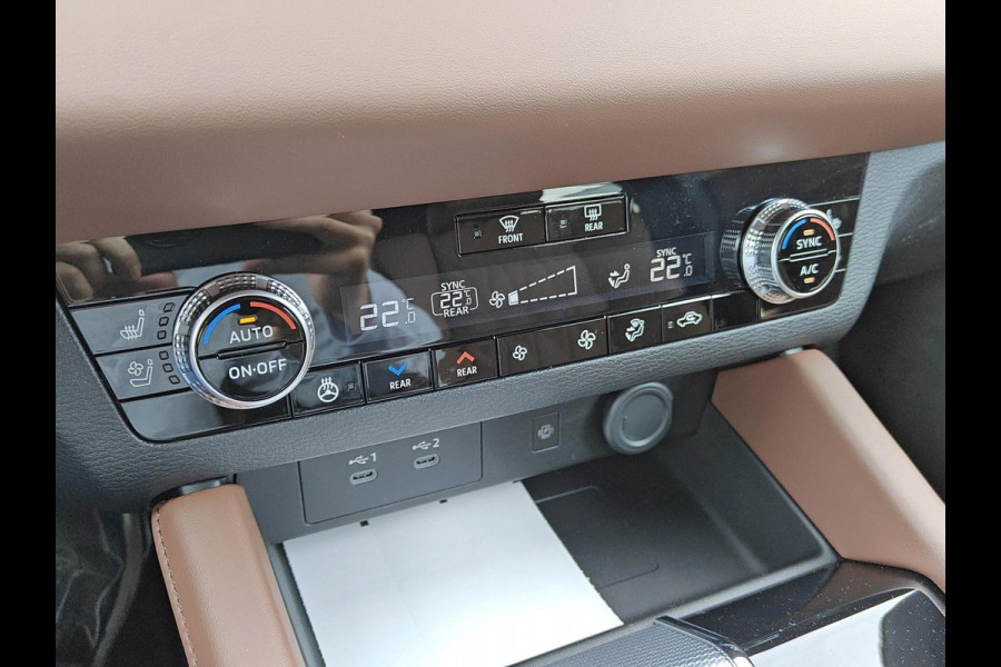 Mitsubishi Outlander 2.4 PHEV Instyle+ Tot € 6.5000,- VOORDEEL!