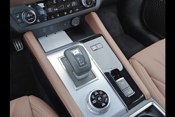 Mitsubishi Outlander 2.4 PHEV Instyle+ Tot € 6.5000,- VOORDEEL!