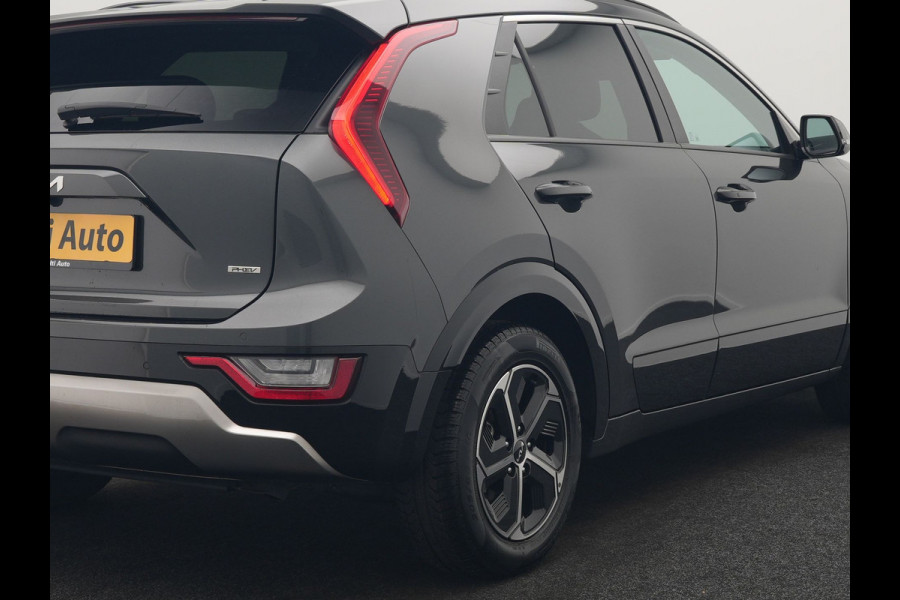 Kia Niro 1.6 GDi DynamicLine Plug In Hybrid 182pk Dealer O.H. PHEV | Adaptive Cruise | Camera | Sfeerverlichting | Apple Carplay | Sportstoelen & Stuur Verwarmd | Widescreen Navi | Keyless | LED Koplampen | DAB |