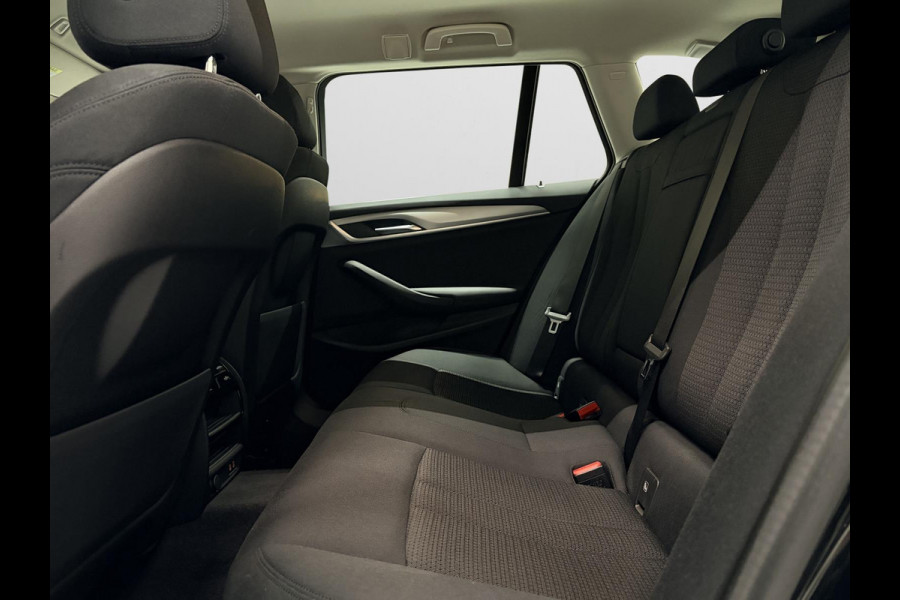 BMW 5 Serie Touring 520e Executive Navi Climate Pdc Elektr. Achterklep Led Stoelverw.