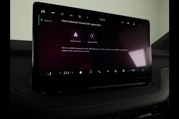 Škoda Enyaq 60 Sportline 204pk | Panoramadak | Adaptive Cruise | Blind Sot | Elek. stoel | Stuurverwarming | Stoelverwarming