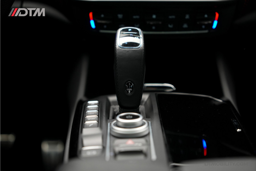 Maserati Levante 3.0 V6 Modena S | Panoramadak | Harman/Kardon | Trekhaak