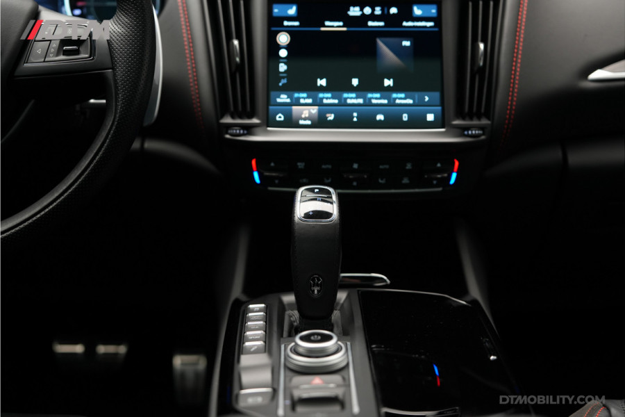 Maserati Levante 3.0 V6 Modena S | Panoramadak | Harman/Kardon | Trekhaak