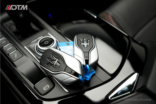 Maserati Levante 3.0 V6 Modena S | Panoramadak | Harman/Kardon | Trekhaak