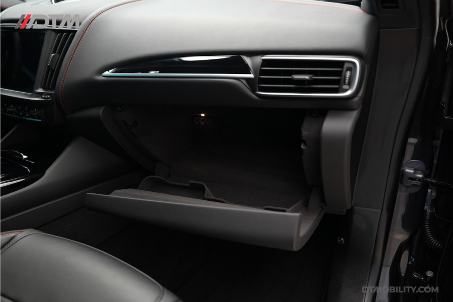 Maserati Levante 3.0 V6 Modena S | Panoramadak | Harman/Kardon | Trekhaak