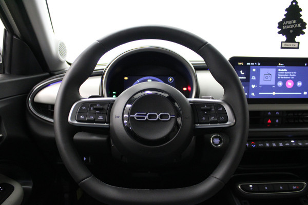 Fiat 600 1.2 Hybrid La Prima