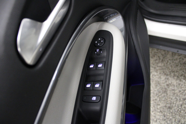 Fiat 600 1.2 Hybrid La Prima