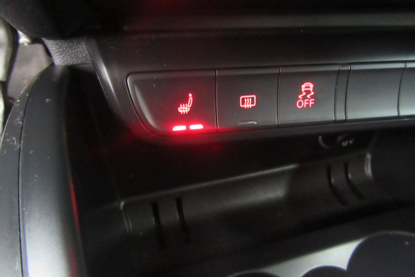 Audi A1 Sportback 1.0 TFSI Automaat Sport S line Edition, CC, Stoelverw., PDC