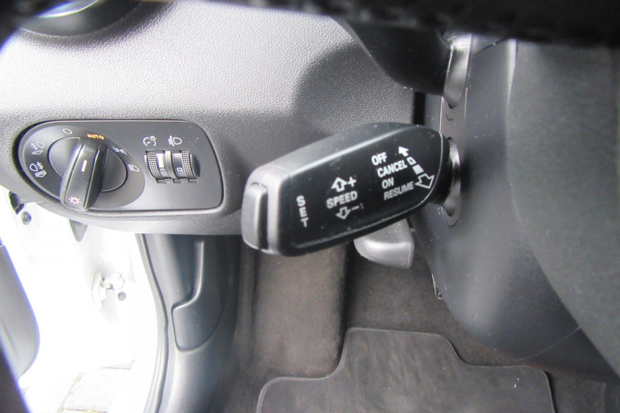 Audi A1 Sportback 1.0 TFSI Automaat Sport S line Edition, CC, Stoelverw., PDC