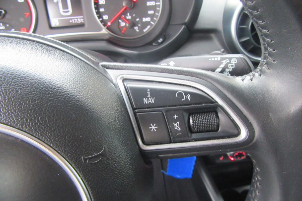 Audi A1 Sportback 1.0 TFSI Automaat Sport S line Edition, CC, Stoelverw., PDC