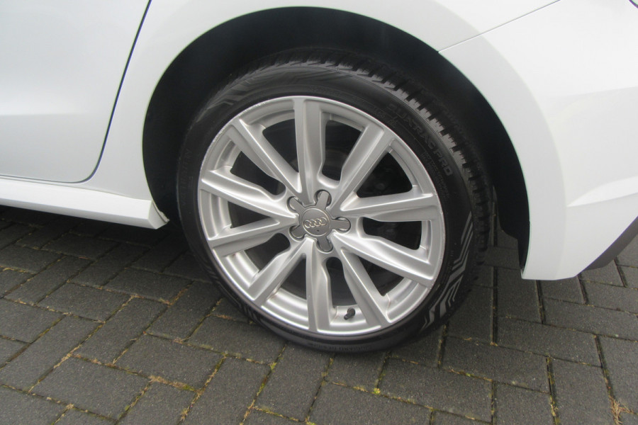 Audi A1 Sportback 1.0 TFSI Automaat Sport S line Edition, CC, Stoelverw., PDC