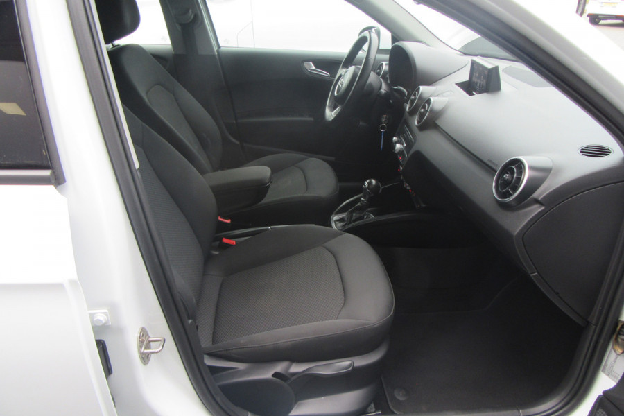 Audi A1 Sportback 1.0 TFSI Automaat Sport S line Edition, CC, Stoelverw., PDC