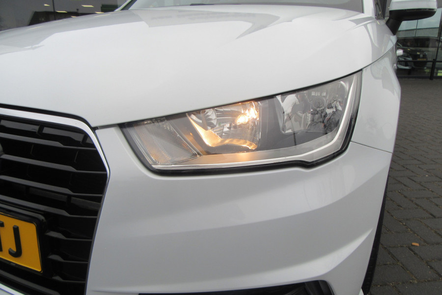 Audi A1 Sportback 1.0 TFSI Automaat Sport S line Edition, CC, Stoelverw., PDC