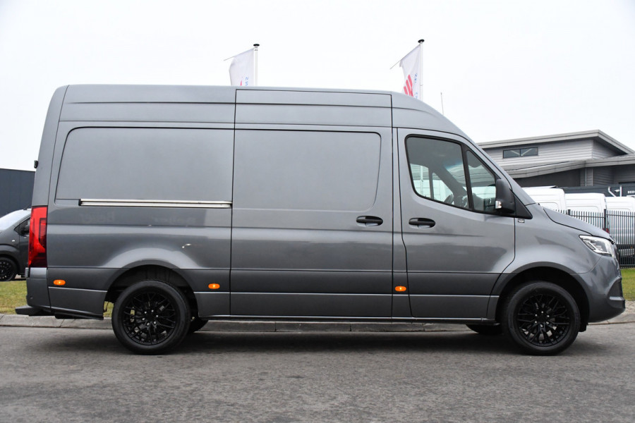 Mercedes-Benz Sprinter 317 1.9 CDI L2H2 RWD PB Edition Luchtvering, Adaptieve Cruise, 360 Camera, Carplay, Stoelverwarming, LED, 170pk, Automaat, Trekhaak, Uniek!