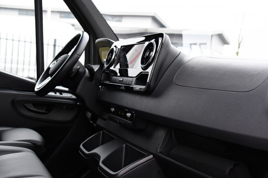 Mercedes-Benz Sprinter 317 1.9 CDI L2H2 RWD PB Edition Luchtvering, Adaptieve Cruise, 360 Camera, Carplay, Stoelverwarming, LED, 170pk, Automaat, Trekhaak, Uniek!