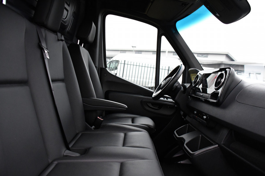 Mercedes-Benz Sprinter 317 1.9 CDI L2H2 RWD PB Edition Luchtvering, Adaptieve Cruise, 360 Camera, Carplay, Stoelverwarming, LED, 170pk, Automaat, Trekhaak, Uniek!