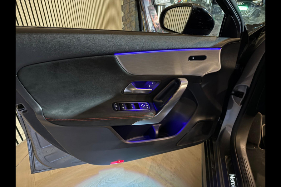 Mercedes-Benz A-Klasse | Sfeerverlichting | Pano | Carplay