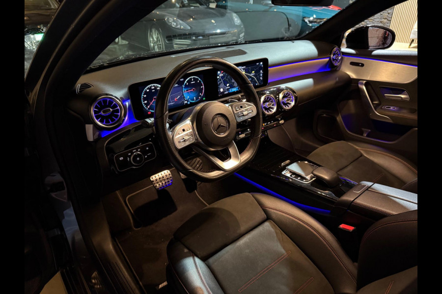 Mercedes-Benz A-Klasse | Sfeerverlichting | Pano | Carplay