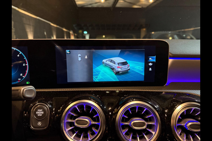 Mercedes-Benz A-Klasse | Sfeerverlichting | Pano | Carplay