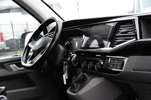 Volkswagen Transporter 2.0 TDI L2H1 30 DC Caravelle Virtual, Camera, Carplay, Leder, LED, 2 x Electrische deur, Clima, Trekhaak, 150pk, Automaat, Uniek! Bulli, Highline!