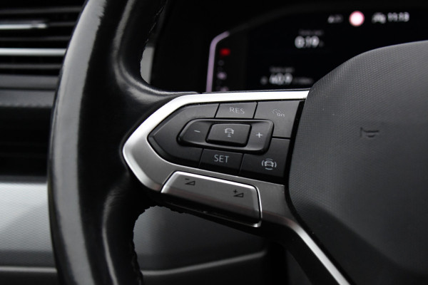 Volkswagen Transporter 2.0 TDI L2H1 30 DC Caravelle Virtual, Camera, Carplay, Leder, LED, 2 x Electrische deur, Clima, Trekhaak, 150pk, Automaat, Uniek! Bulli, Highline!